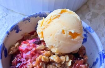 MIXED BERRY CRISP – The Southern Woman Cooks