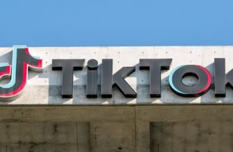 TikTok customers will quickly have the ability to ship voice notes, photographs and movies in chats