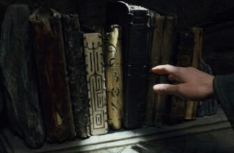 Peek Contained in the Sacred Jedi Texts From ‘Star Wars: The Final Jedi’