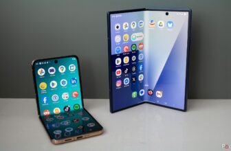 5 easy causes I am going to at all times decide a clamshell over book-style folding telephone